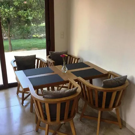 Calm View Lägenhetshotell Vasiliki