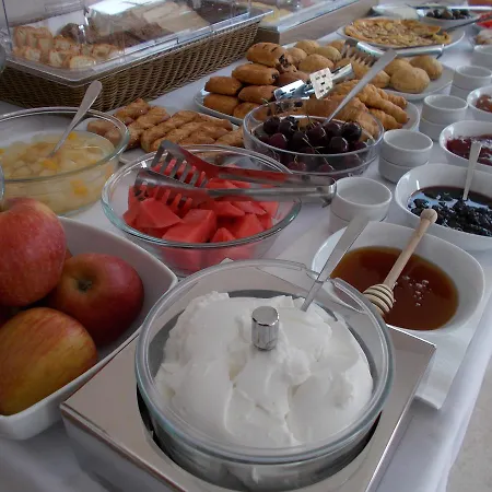 Lägenhetshotell Calm View 3*