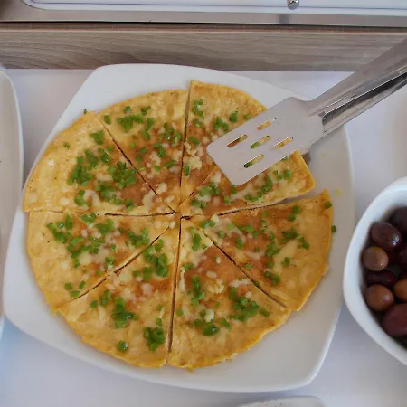 Calm View Apartmanhotel 3*